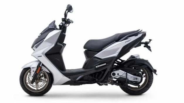 Kymco KRV 200: Με στάνταρ Traction Control, ABS και Keyless σύστημα 